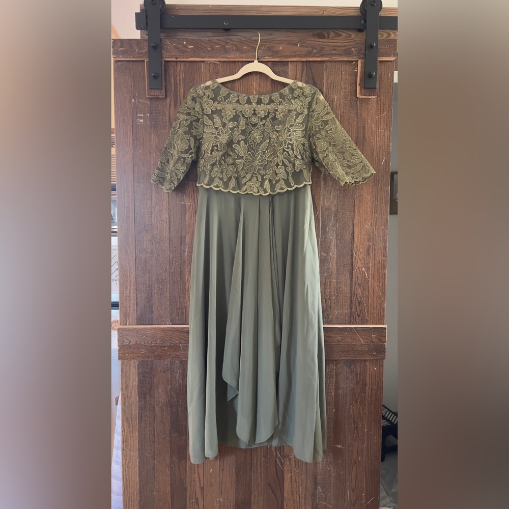 Chic Olive Lace Long Sleeve Dress